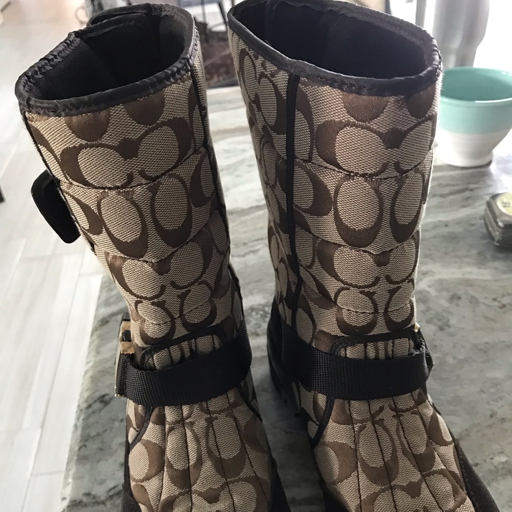 Coach boots